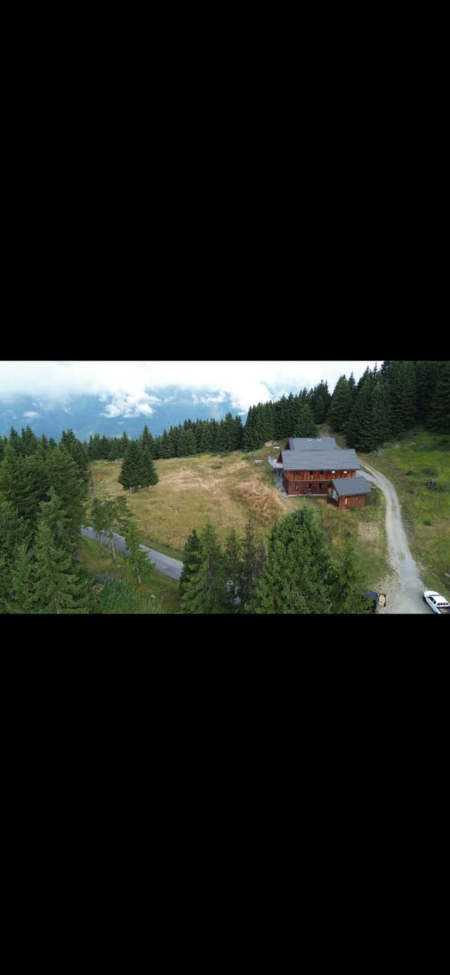 Refuge du Lac de La Grande Lechere 